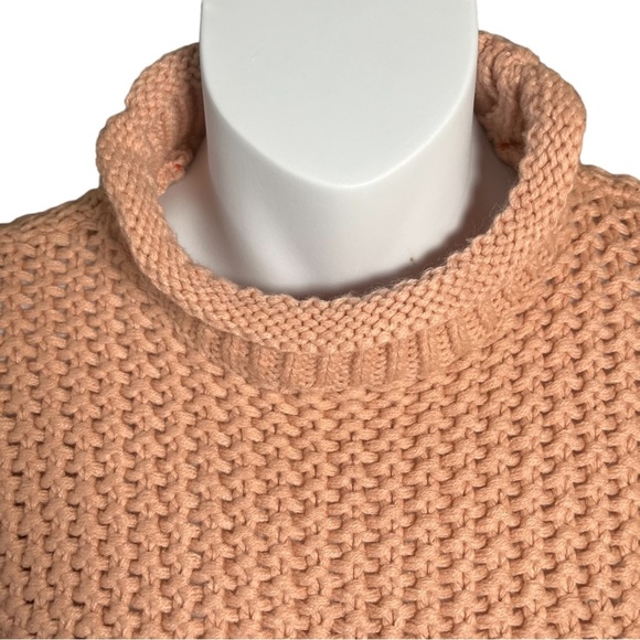 NA-KD Pale Pink Cropped High Neck Chunky Waffle Knit Oversized Pullover Sweater - Picture 6 of 9